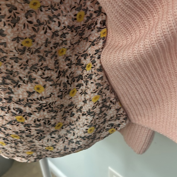 LOFT Sweater - Picture 7 of 9